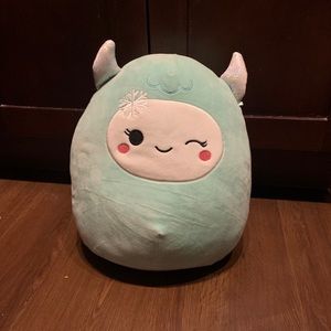 10” Yollie the Yeti Squishmallow